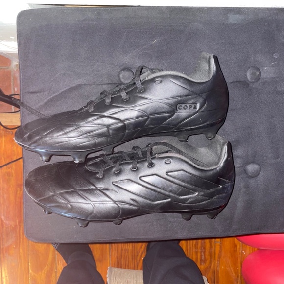 Addis’s soccer cleats - Picture 2 of 5